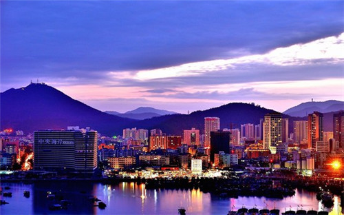 舒尔无线话筒好用吗（舒尔无线话筒连接图）